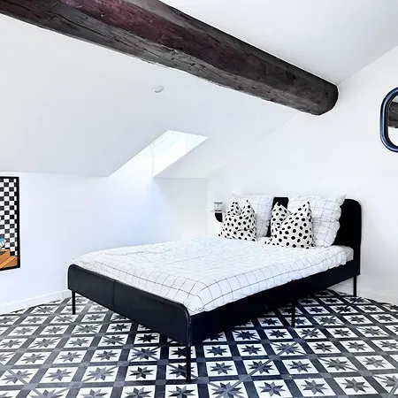 Suite Aveiro Champagne-au-Mont-d'Or Exterior photo